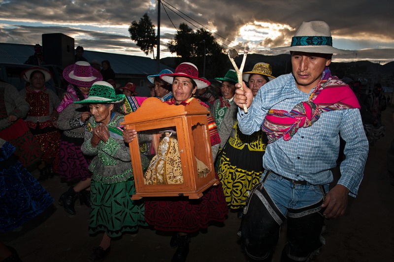In Peru is Kerstmis het moment om oude vetes te beslechten 3NV1014 HD 360 VILLAUME TAKANAKUY