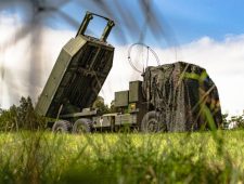 Oekraïne gebruikt houten lokwapens om Rusland te verleiden raketten te verspillen