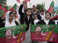 Veroordeelde oud-premier Pakistan gaat in beroep tegen celstraf